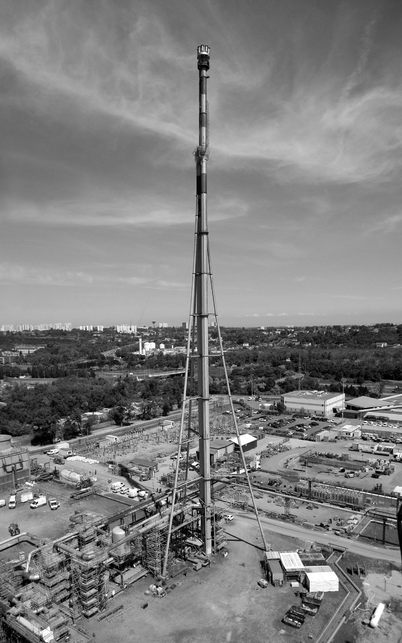 Industrial gas and refinery operations